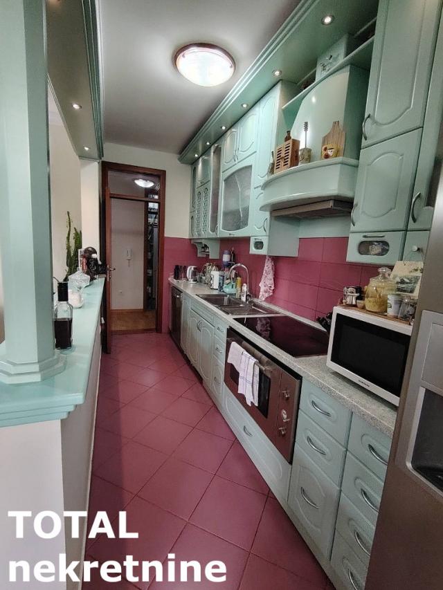 5 Petosoban stan NOVI SAD, 545900€