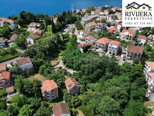 The family house near the center of Herceg Novi