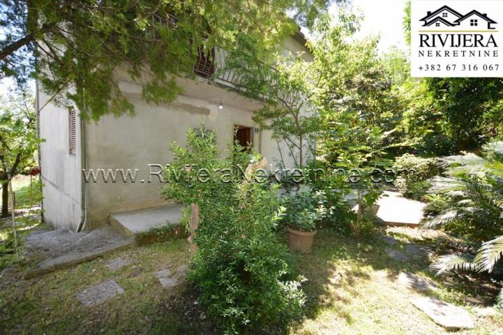 The family house near the center of Herceg Novi