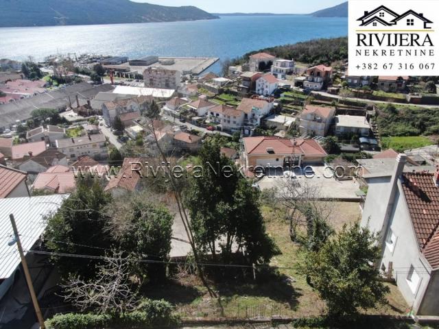 Ground floor house with a land view of the sea Zelenika Herceg Novi