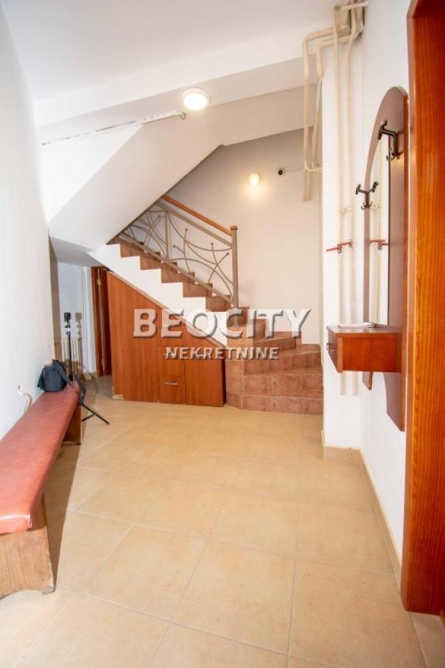 Zvezdara, Kluz, Milana Rakića , 4. 5, 350m2, 2800EUR