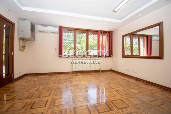 Zvezdara, Kluz, Milana Rakića , 5. 0, 450m2, 3800EUR