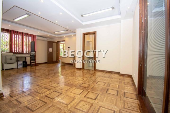 Zvezdara, Kluz, Milana Rakića , 5. 0, 450m2, 3800EUR