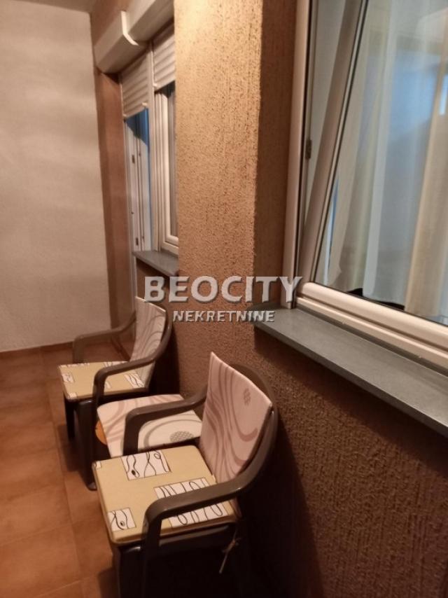 Novi Sad, Grbavica, Alekse Šantića, 1. 5, 40m2, 400EUR