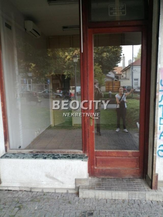 Zemun, Centar, Masarikov trg , 0. 5, 13m2, 650EUR