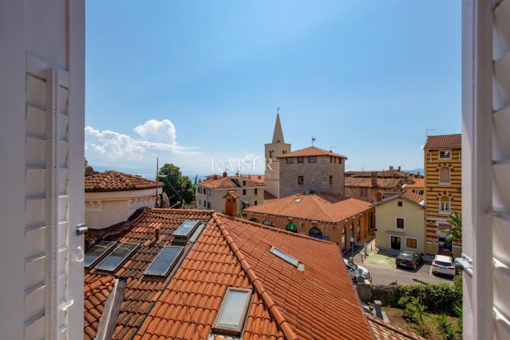 Lovran – Neu renovierte Wohnung im Zentrum mit wunderschöner Aussicht