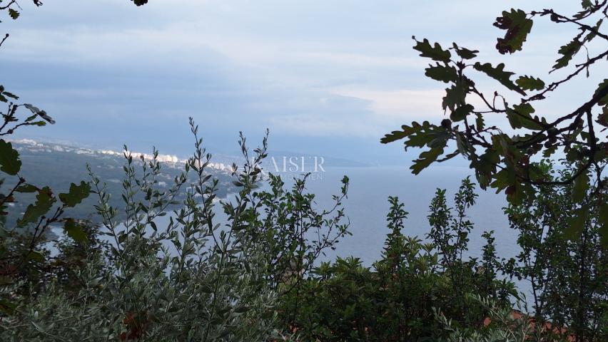 Opatija, surroundings, family house with garage and view of Kvarner