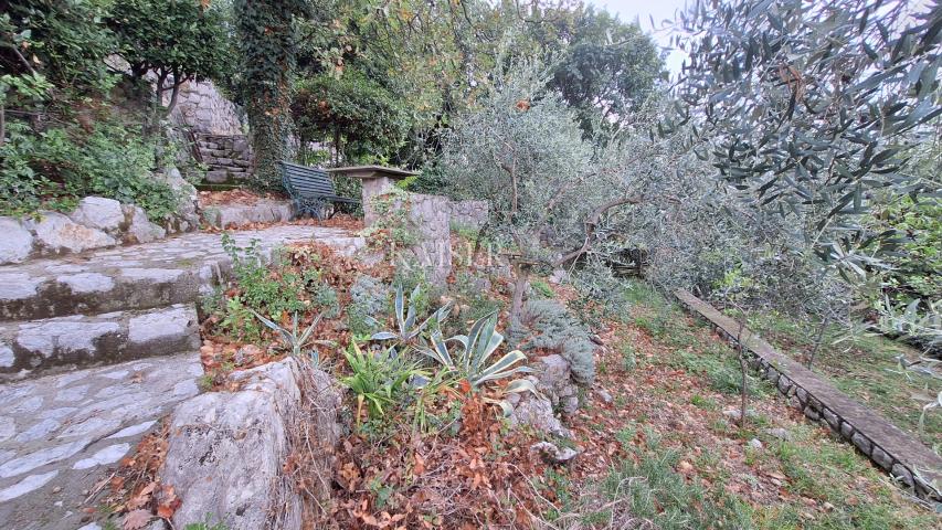 Opatija, surroundings, family house with garage and view of Kvarner