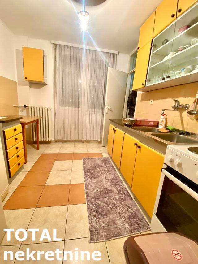 1. 5 Jednoiposoban stan NOVI SAD, 128750€