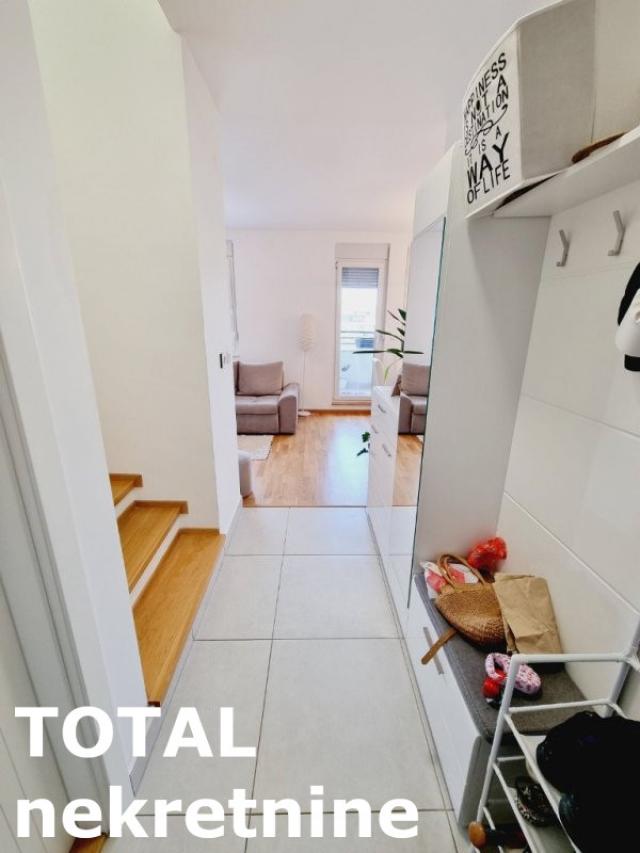 4 Četvorosoban stan NOVI SAD, 169950€