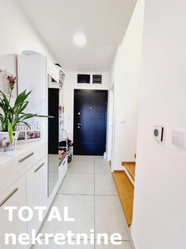 4 Četvorosoban stan NOVI SAD, 169950€