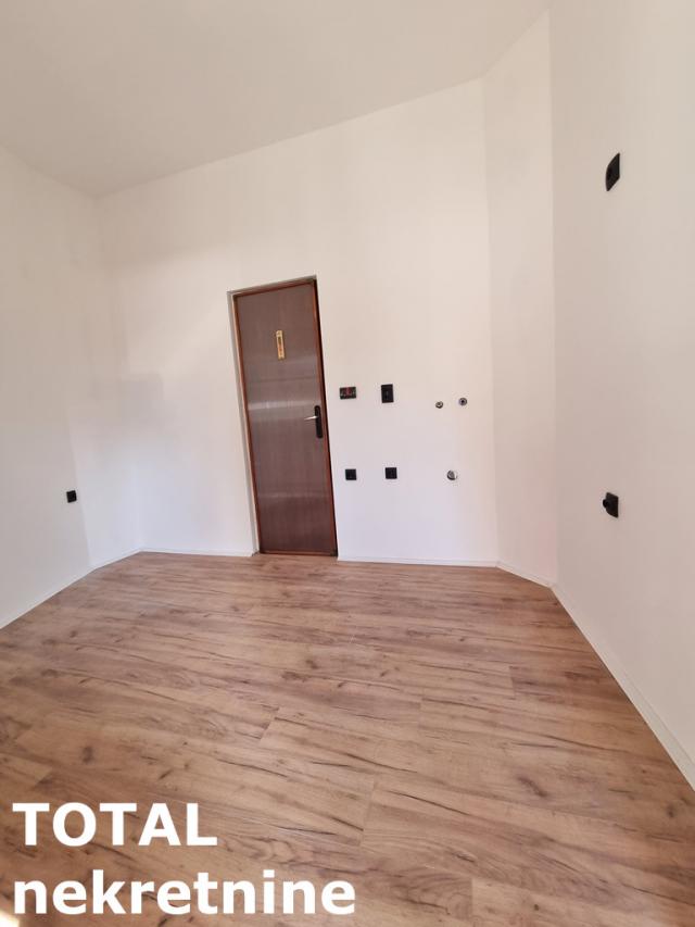 0. 5 Garsonjera NOVI SAD, 31400€