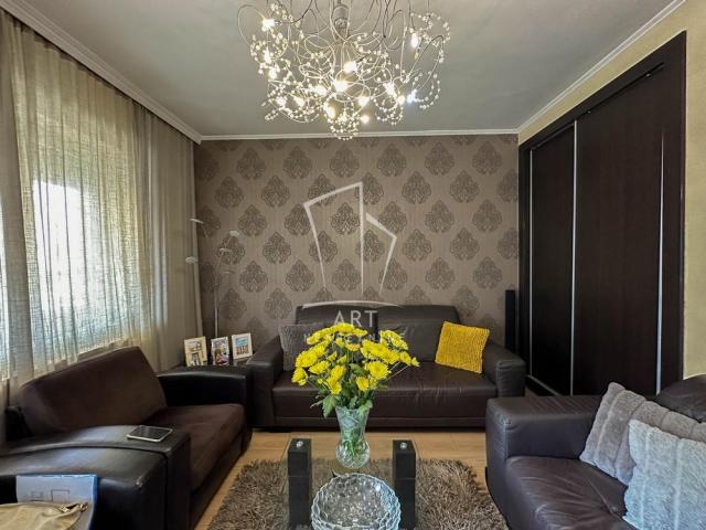 Vračar, triplex, mereno 177m2 ID#8878