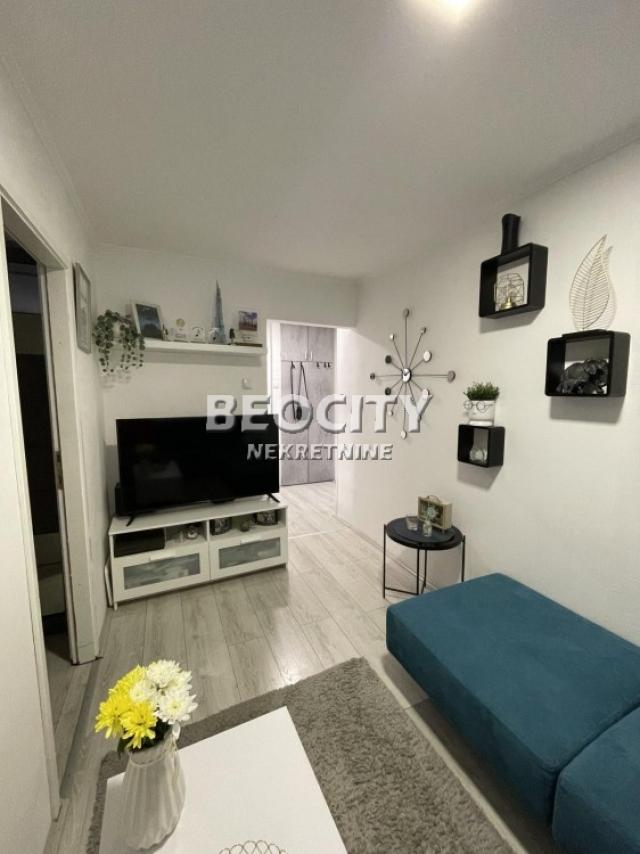 Novi Sad, Satelit, Futoški put, 1. 5, 35m2, 83000EUR