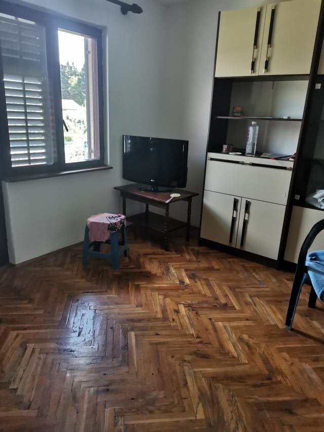 BARAJEVO BARAJEVO 209m2 , 9a , 149500e