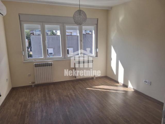 Autokomanda lux duplex sa garažom, uknjiženo 94m2, mereno 102m2 ID#1433