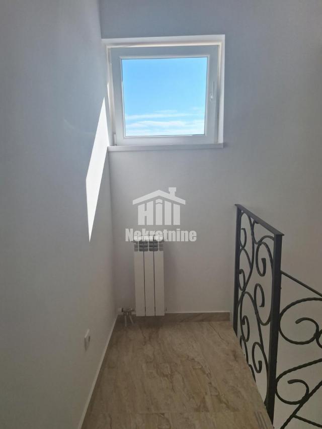 Autokomanda lux duplex sa garažom, uknjiženo 94m2, mereno 102m2 ID#1433