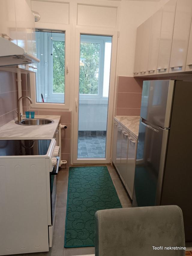 ZEMUN ZEMUN 58m2 , (2T) , 600e