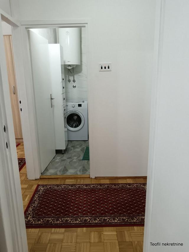 ZEMUN ZEMUN 58m2 , (2T) , 600e