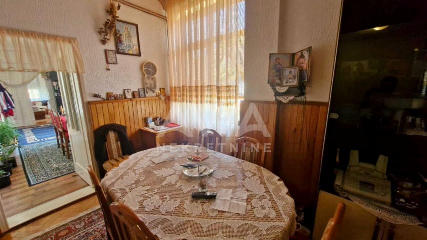 Stapar, Kuća 194 m2 na placu od 2560 m2