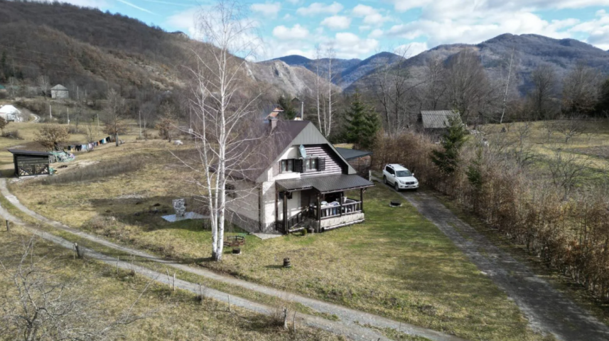 House of 100m2 for Sale in Kolasin