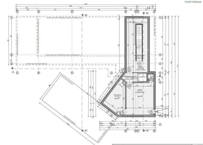 Building land We are selling a plot of land in Bale with a building permit for house construction.