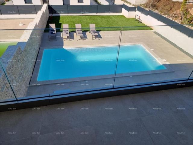 Haus Luxushaus mit Pool im Herzen von Istrien.