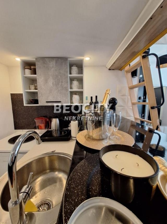 Novi Sad, Centar, Vuka Karadžića, 1. 5, 28m2, 76000EUR