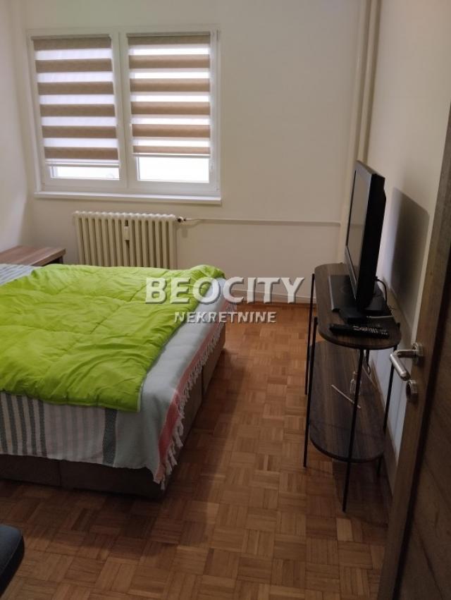 Novi Sad, Liman 2, Bulevar cara Lazara , 2. 5, 62m2, 700EUR LUX RENOVIRAN!