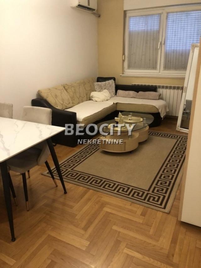 Novi Sad, Grbavica, Krilova, 1. 5, 40m2, 500EUR