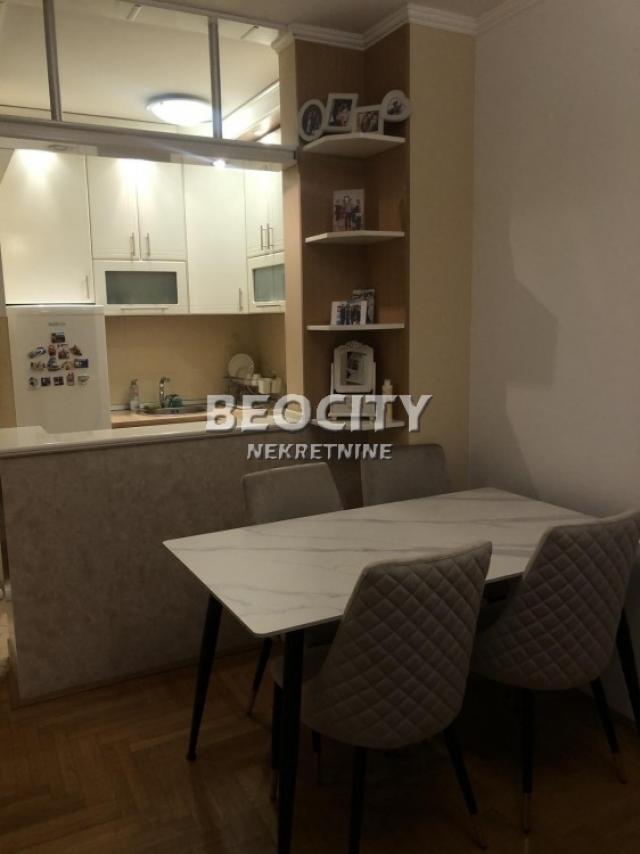 Novi Sad, Grbavica, Krilova, 1. 5, 40m2, 500EUR