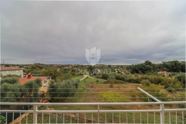 Apartment  Pula, 165,75m2