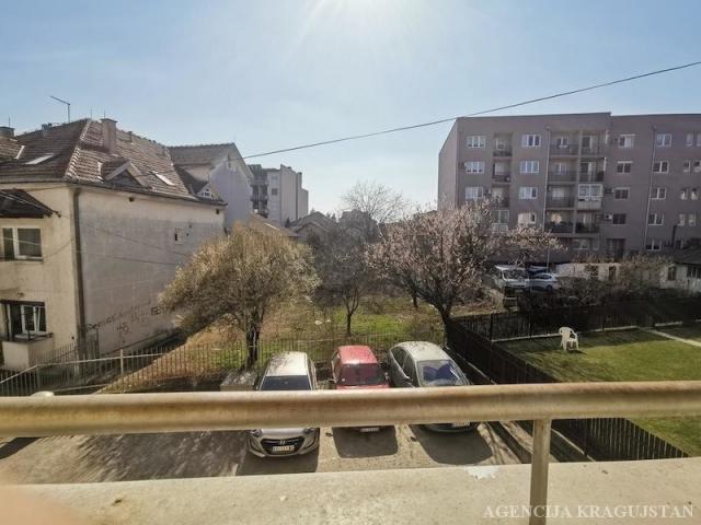 Izdavanje, Stan, 61. 00m2 , Bubanj