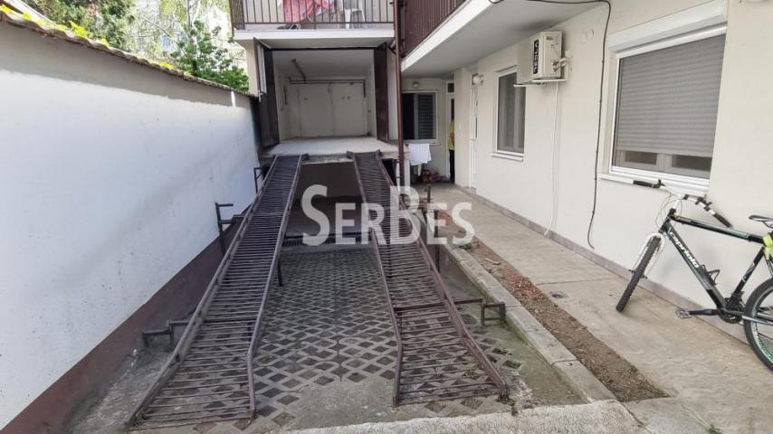 Prodajem duplex garazu 14m2 +14m2 na Grbavici ID#1574