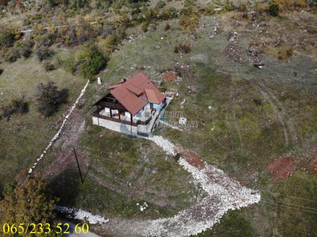 Zlatibor planina - Draglica, kuća 277m2 na 40 ari placa