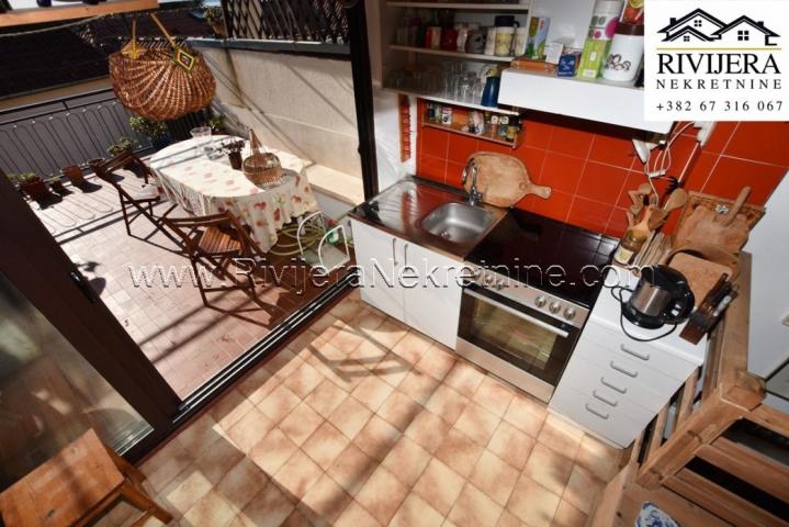 Two-bedroom apartment in the old town of Herceg Novi