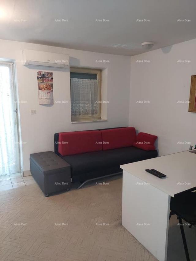 Apartment Studio apartment of 32 m2 for sale in Pula.