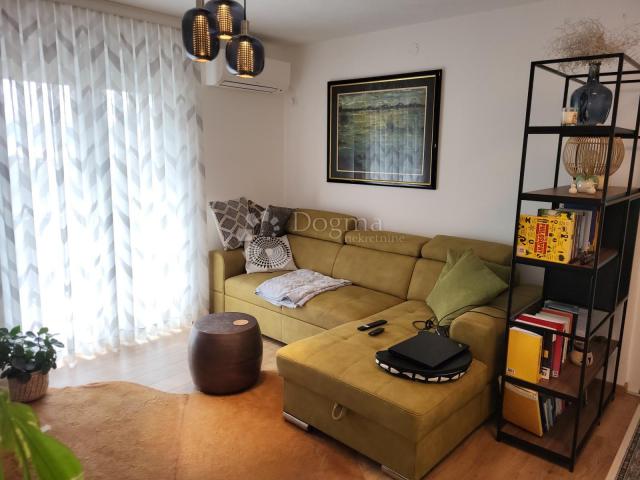 Apartment Novi Vinodolski, 60m2