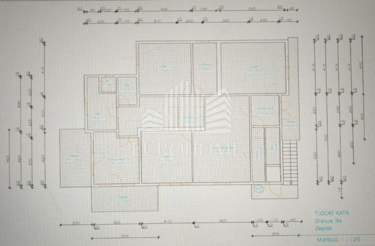 Prostran stan 174m2, 2240€/m2 - Fraterščica - za adaptaciju