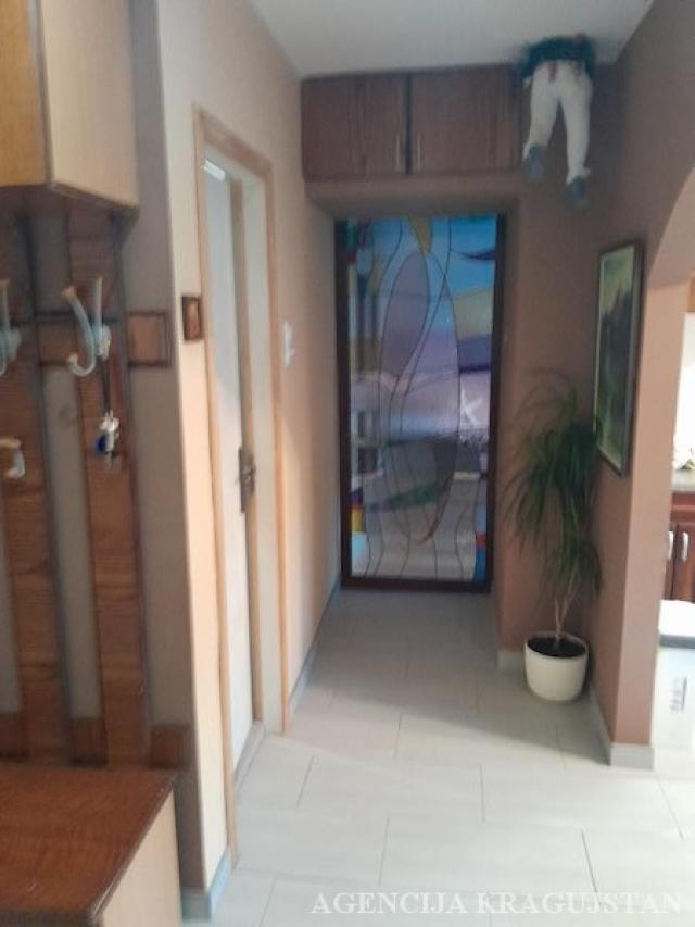 Prodaja, Stan, 52. 00m2 , Bubanj