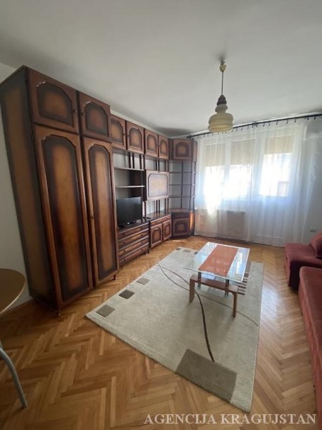 Izdavanje, Stan, 42. 00m2 , Bubanj