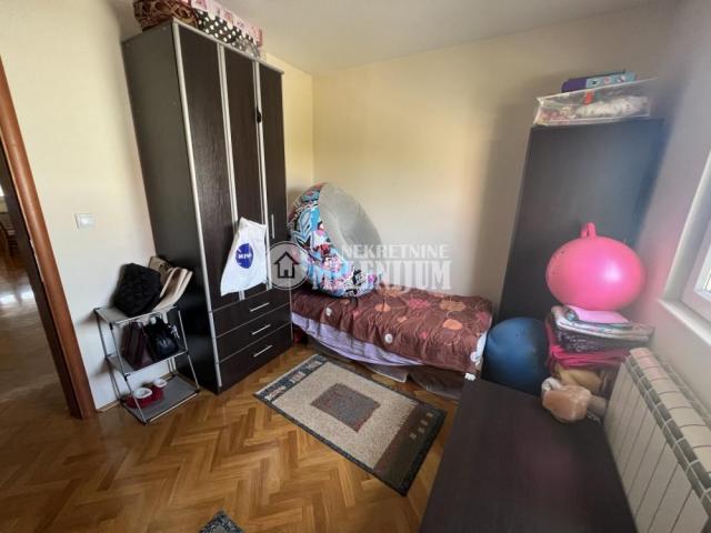 Dve kuće 292 + 152m2 na 8 ari placa ID#1906