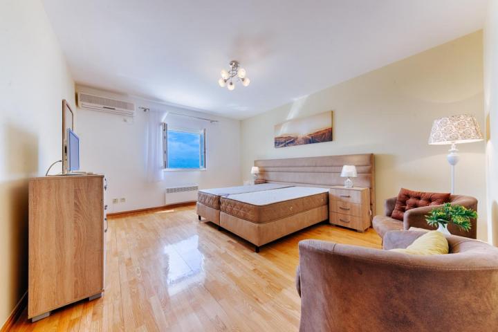 Duplex Apartment for Sale 139 m2, Sveti Stefan, 50m from the Sea, Sea View