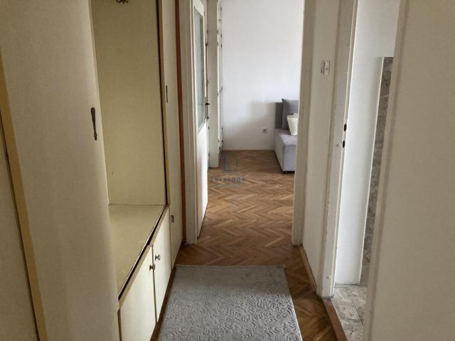 Pet-Friendly Poštanska štedionica, Knez Danilova, 66 m2