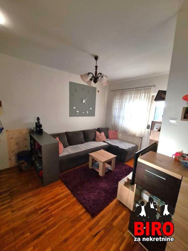 NOVI SAD - NOVA DETELINARA - JEDNOIPOSOBAN STAN - 32 m2