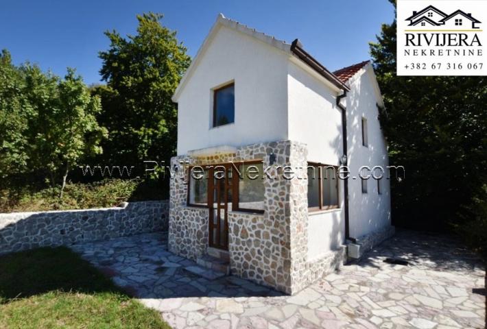 Sale of holiday home in Herceg Novi Vrbanj