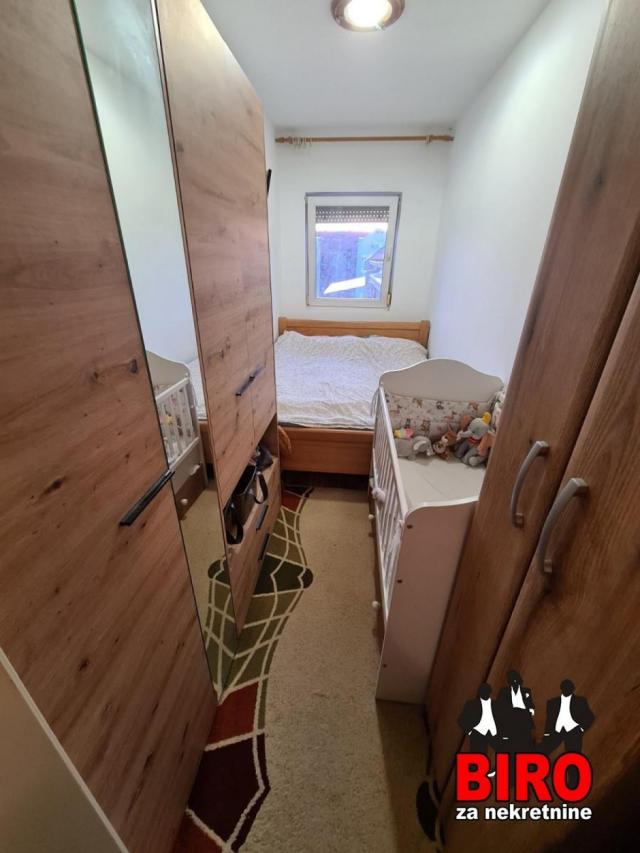 NOVI SAD - NOVA DETELINARA - JEDNOIPOSOBAN STAN - 32 m2