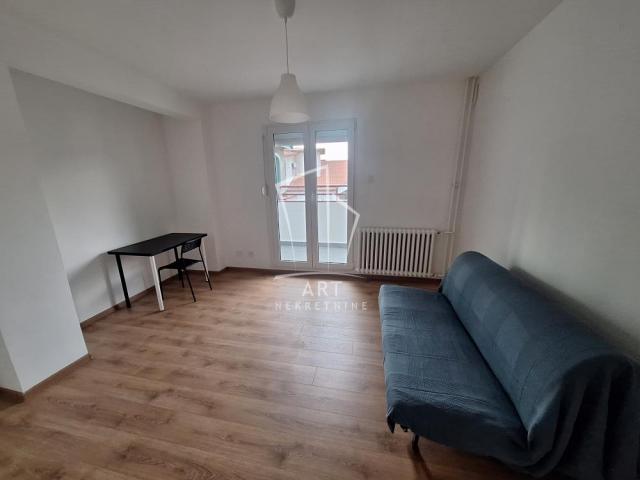 Centar, Durmitorska, 74m2 ID#8915