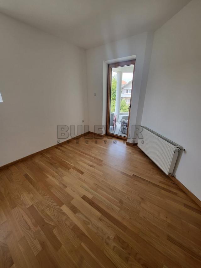 Izdaje se luksuzna kuća u Čalijama, 280m2