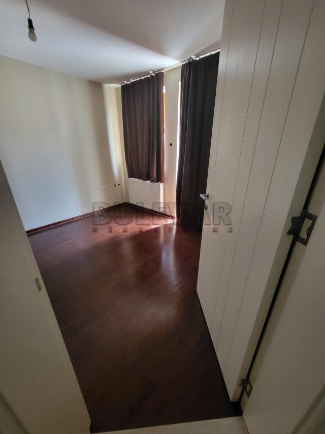 Izdaje se luksuzna kuća u Čalijama, 280m2